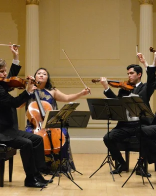 Nashville Symphony: Enrico Lopez-Yanez - Dolly Parton's Threads - My Songs in Symphony